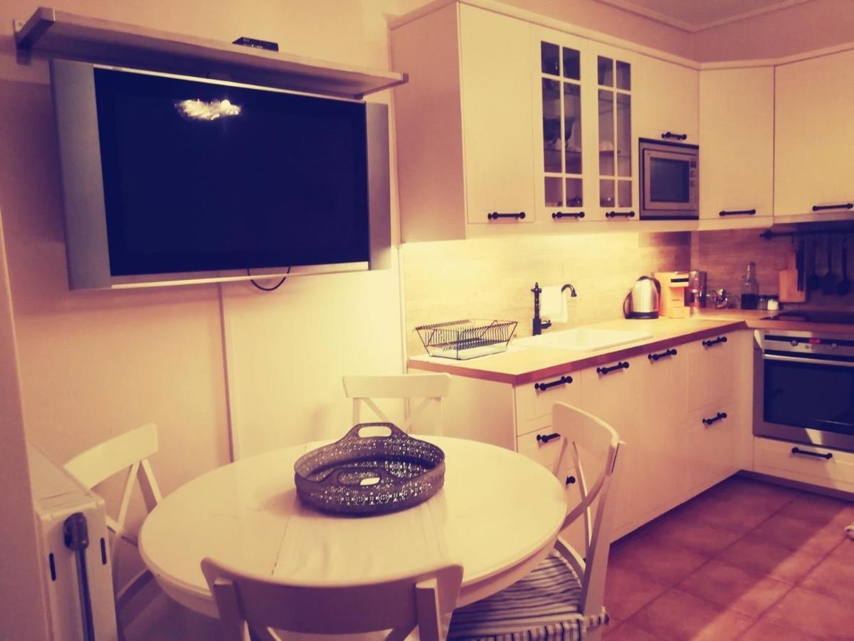 Lux House Next To The Airport Of Athens. Transport 24H Villa Artemida  Bagian luar foto
