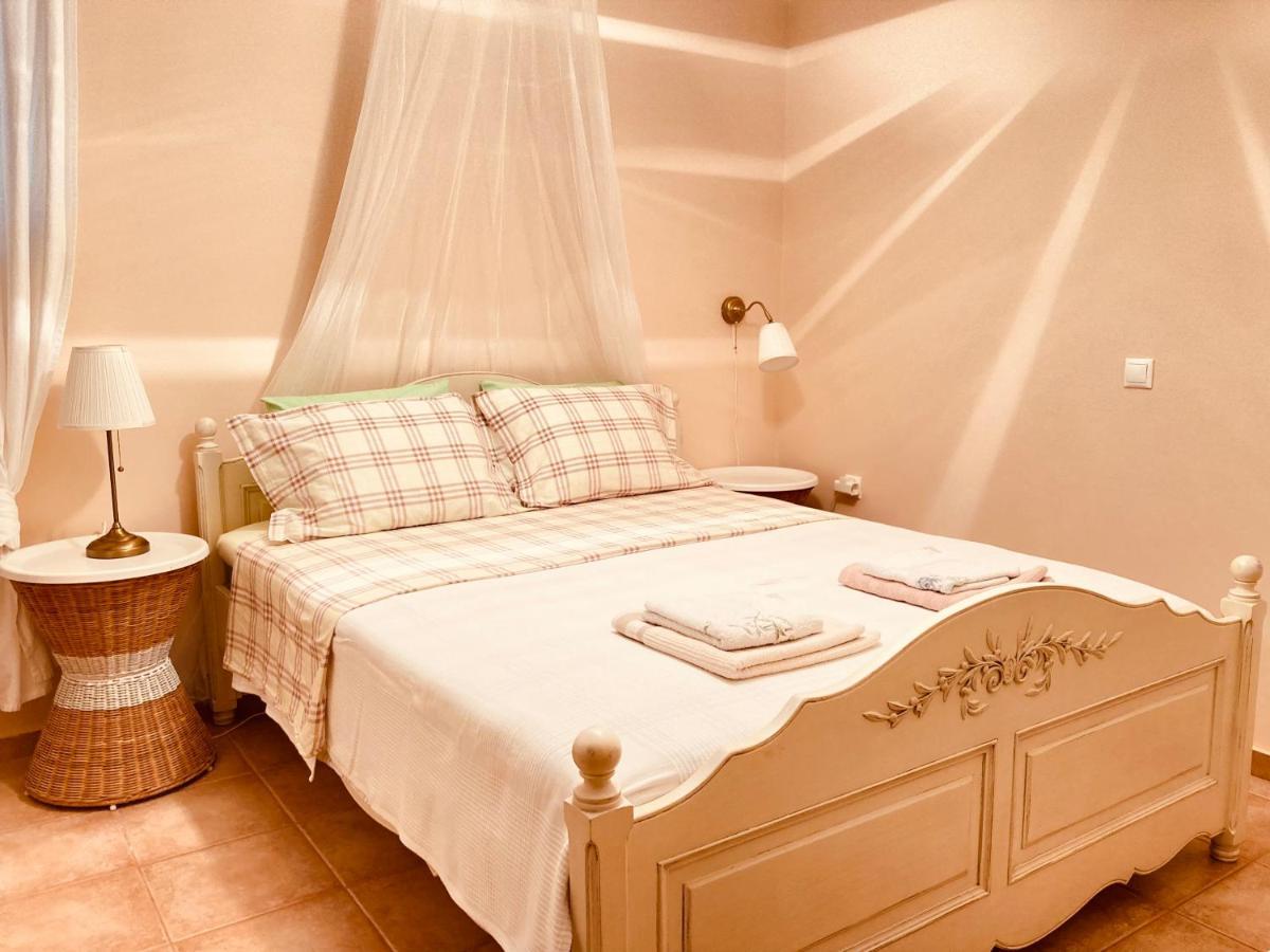 Lux House Next To The Airport Of Athens. Transport 24H Villa Artemida  Bagian luar foto